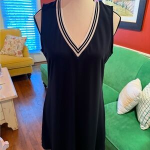 Tuckernuck Black V-Neck Tank Top